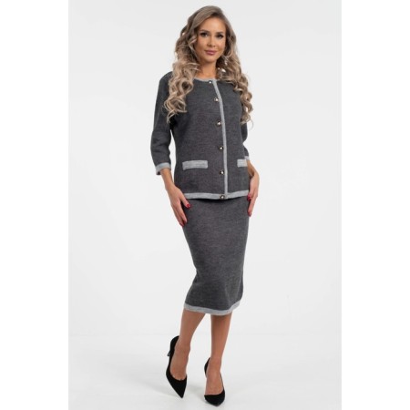 Female suit, size 42-3
