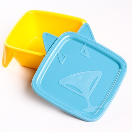 Baby plate Lalababy Play with Me Wolfie with a soft lid, the color is blue-yellow