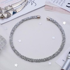 The necklace 