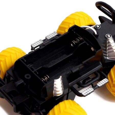 Radio -controlled jeep "graffiti", works on batteries, yellow color-4
