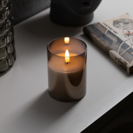 Silver LED candle, 7.5 × 10 × 7.5 cm, wax, plastic, batteries AAAX3 (not in the kit), glow warm white