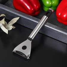 Fargo shares, 17.5 × 5 × 2 cm, stainless steel