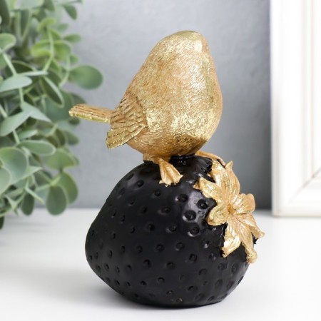 Polystone souvenir "Golden Sparrows on black strawberries" 13x10x7 cm-2