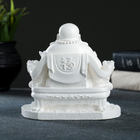Figure "Hote in the chair" White 12x12.5x14cm-2