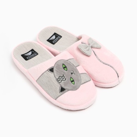 Women's slippers, size 39