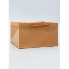 A packet for a cake, with a wide bottom of 30 x 30 x 17.5 cm, craft
