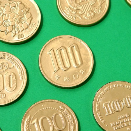 Confectionery "Monetary Fund" at the bank, 6 g