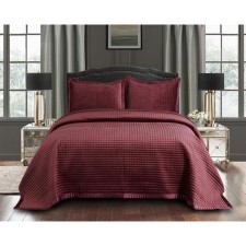 A set with a bedspread 