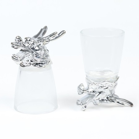 Gift set 3 in 1 Greener: 2 glasses of 30 ml, a deck of plastic cards, silver-1