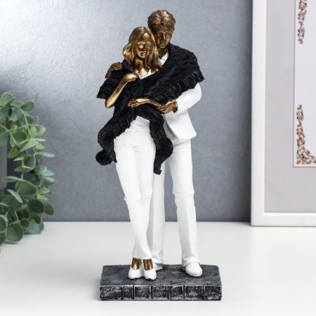 Polystone souvenir "in love with white clothes, covered with a scarf" 25.5x9x11.5 cm
