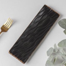 Ceramic serving dish 