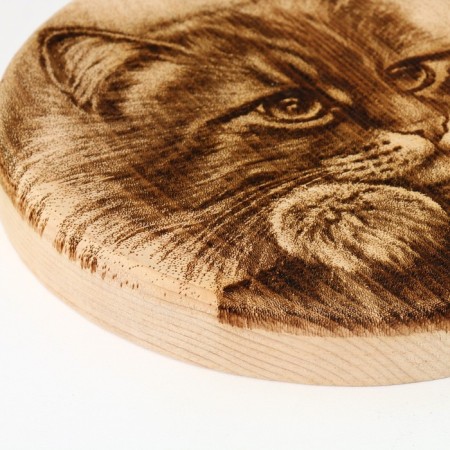 Board from the massif “cat”, round, 18 × 18 cm No. 187-2