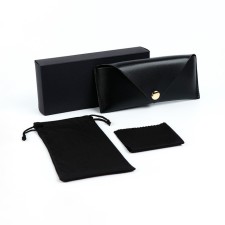 Set for glasses: case, cover, napkin, black