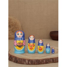 Nesting doll 