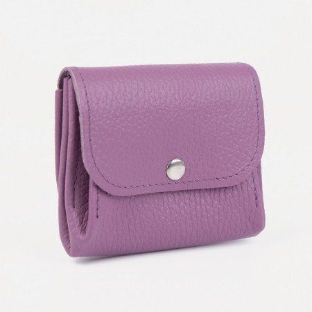 Monetnik on the button, the color of the lilac
