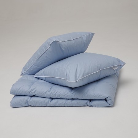 The pillow is low, size 70x70 cm, color mix-1