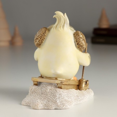 Polystone souvenir "Tick with a crest, in headphones" 9x8x11 cm-2
