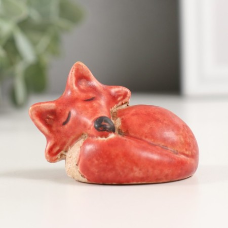 Souvenir Ceramics "Sleeping red fox" 4.4x4.7x6.6 cm