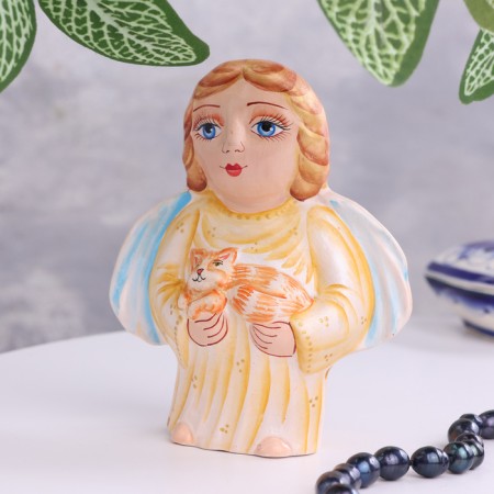 Souvenir "Angel with a kitten", 11 cm, Mayolik-1
