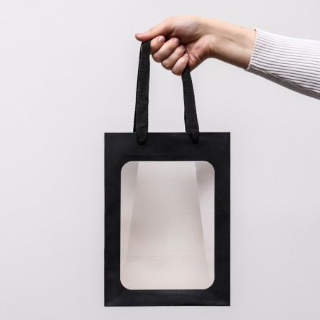 Gift package, with a window, 25 x 18 x 13 cm, black