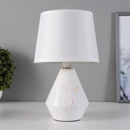 Labe table lamp E14 40W white 18x18x29.5 cm Risalux
