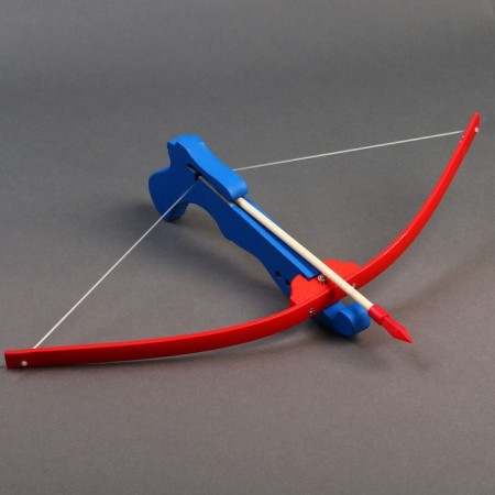 The crossbow is a large "space shooter", 3 arrows, target-2