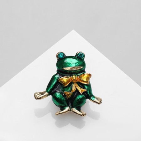 Brooch "Frog" with a bow, green color in gold-1