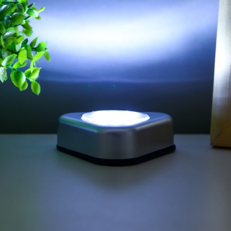 Night Pushlite "Triangle" 3xLED, 3AAA gray 6.5x6.5x2.5 cm Risalux-5