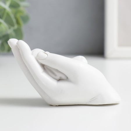Polystone souvenir "Sleeping baby in the palm" 4.8x9.4x4.2 cm-2