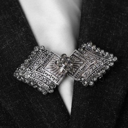 Cardigan clamp "Rombs", gray color in black silver