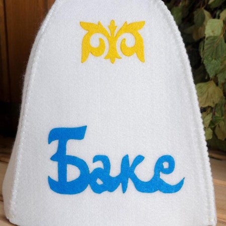 Bath cap with an applique "tank"-1
