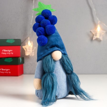 Interior doll "Grandmare with grapes on the cap" 20x10x8 cm-1