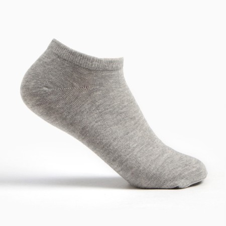 A set of men's socks (3 pairs) shortened, gray color, size 40-44