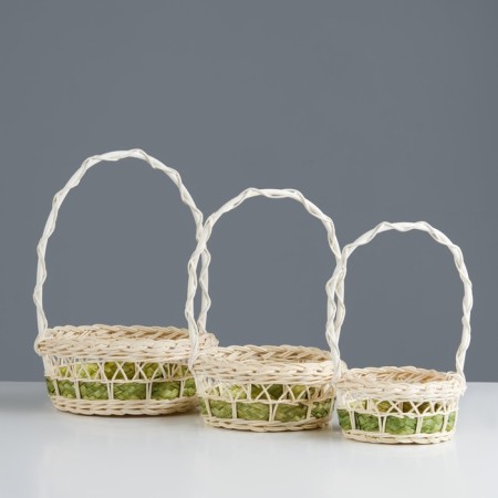 A set of wicker baskets from 3: D20 H 8/27; D17 H 7 H 25; D13 H 6 H 21 cm. (Ratan)-1
