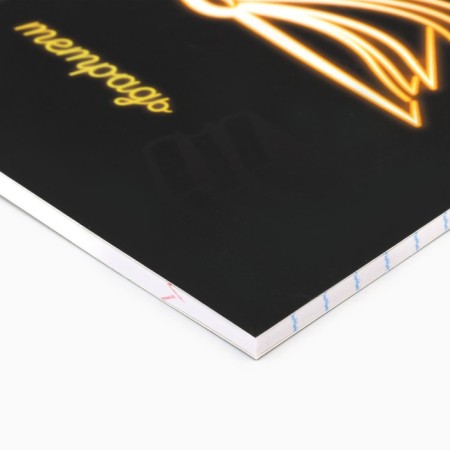 Subject notebook A5, 48 liters on the clip “Neon. Literature »Soft Tach Lam, 3D varnish-1