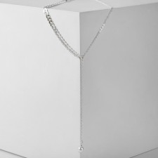 The necklace 