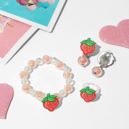 Set of children's "chosen" 3 subjects: clips, bracelet, ring, strawberries, colored-2