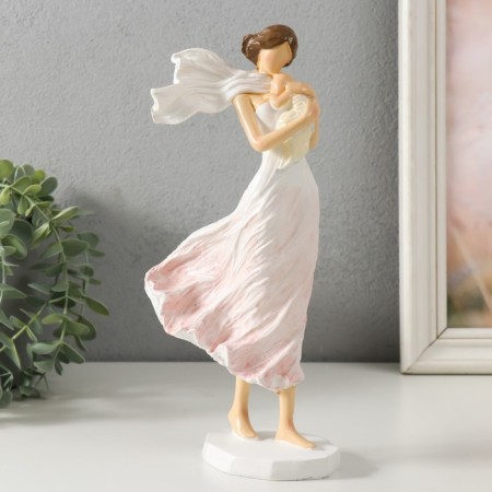 Souvenir Polystone "Mom and baby. Wind" 12.5x8.5x25 cm