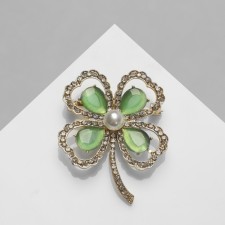 Brooch 