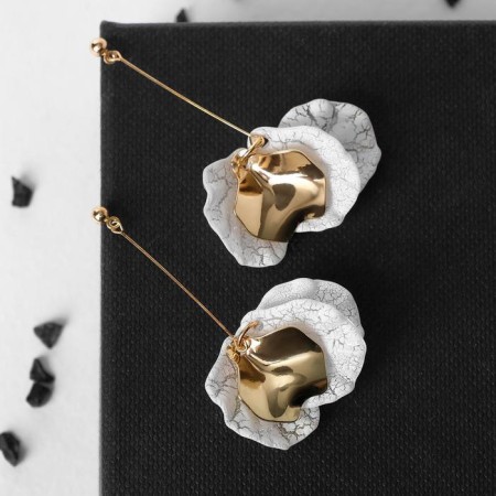 Earrings Assorted "Wind" butterfly, white color in gold-1