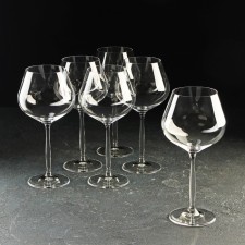 A set of glasses for the wine 
