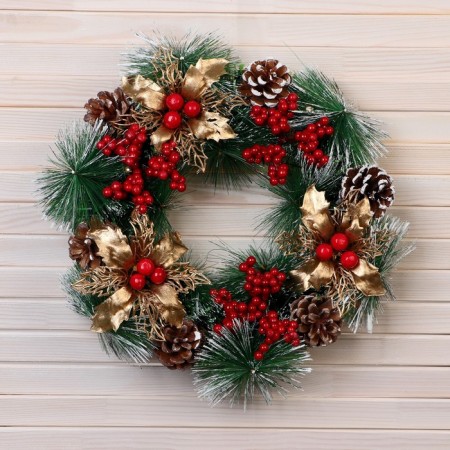 New Year's Wreath D-26 cm "Cozy fairy tale" berries cones flowers