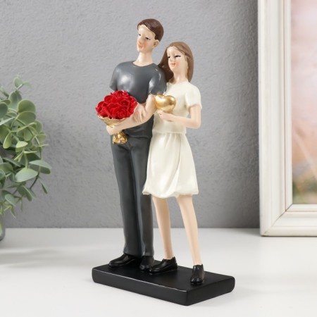 Polystone souvenir "Lovers - first date" 11,5x6x22 cm-3