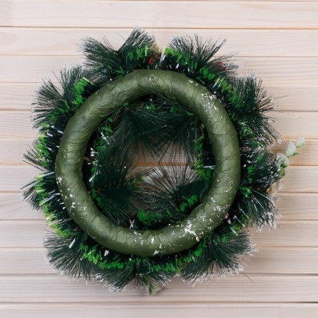 New Year's wreath d- 20 cm "Cozy fairy tale" Cotton berries-2