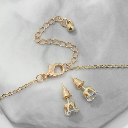 Set 2 objects: earrings, pendant “heart” curved, white color in gold, 40 cm-1