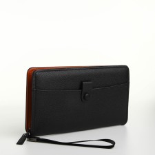 Male purse-clate on a zipper, black color