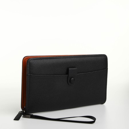 Male purse-clate on a zipper, black color