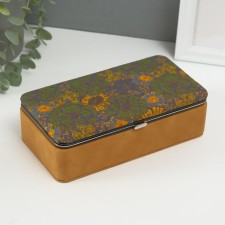 Casket to the leatherette for jewelry 