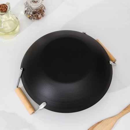 Skoroda-Wok Dolyana "Jacqueline", D = 24.5 cm, wooden pens, black color-2