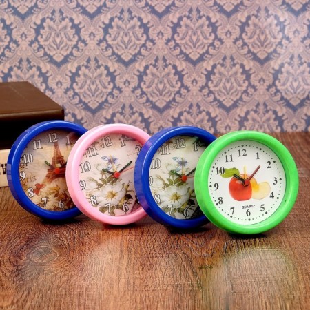 Clock - desktop an alarm clock, discrete move, 9 x 9 cm-9
